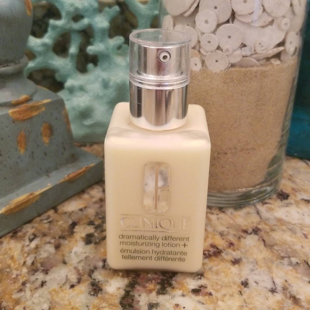 Clinique Dramatically Different Lotion